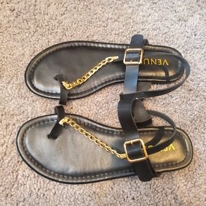 Black Chain Strap Toe Thong Sandal by Venus~Size 7